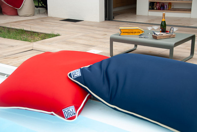 10 meilleures qualités à rechercher dans un pouf de piscine idéal